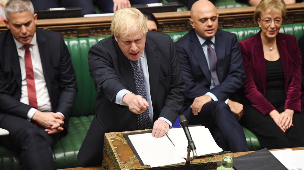 Qeveria britanike drejt renies, Johnson pritet te jape sot doreheqjen